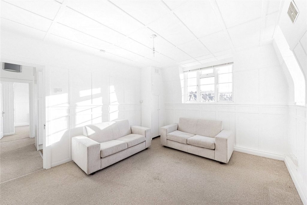 Property photo 1 of 8 Reception Room