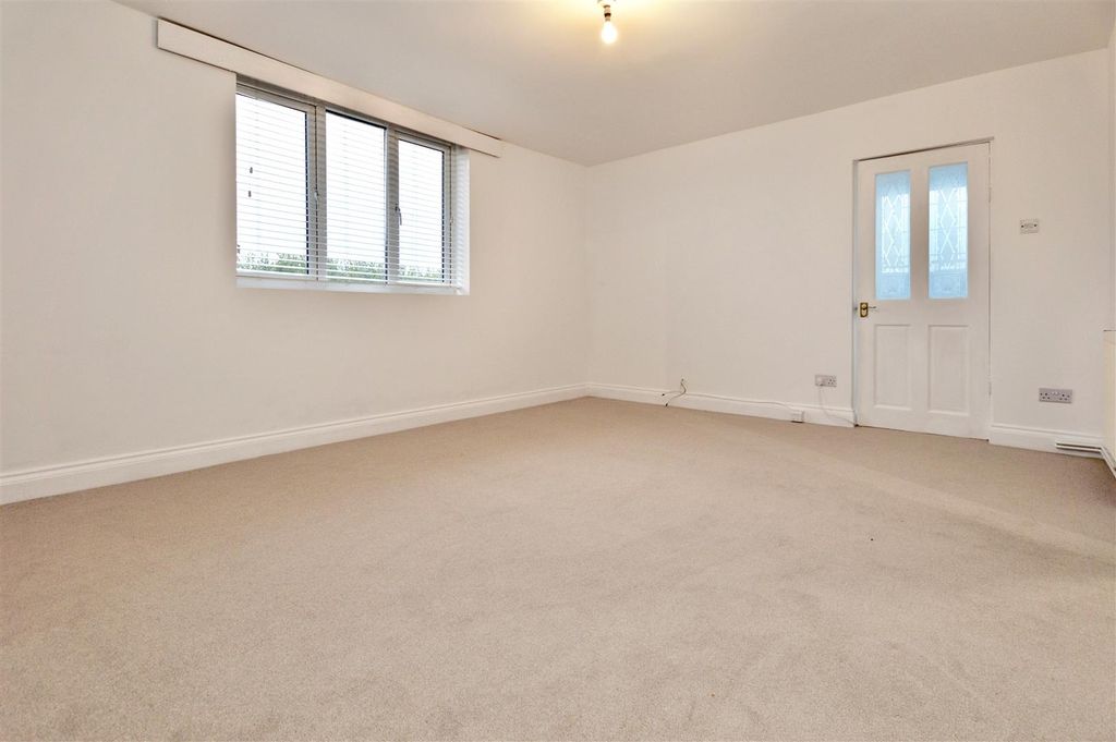 Property photo 2 of 10 Dsc_0209.Jpg