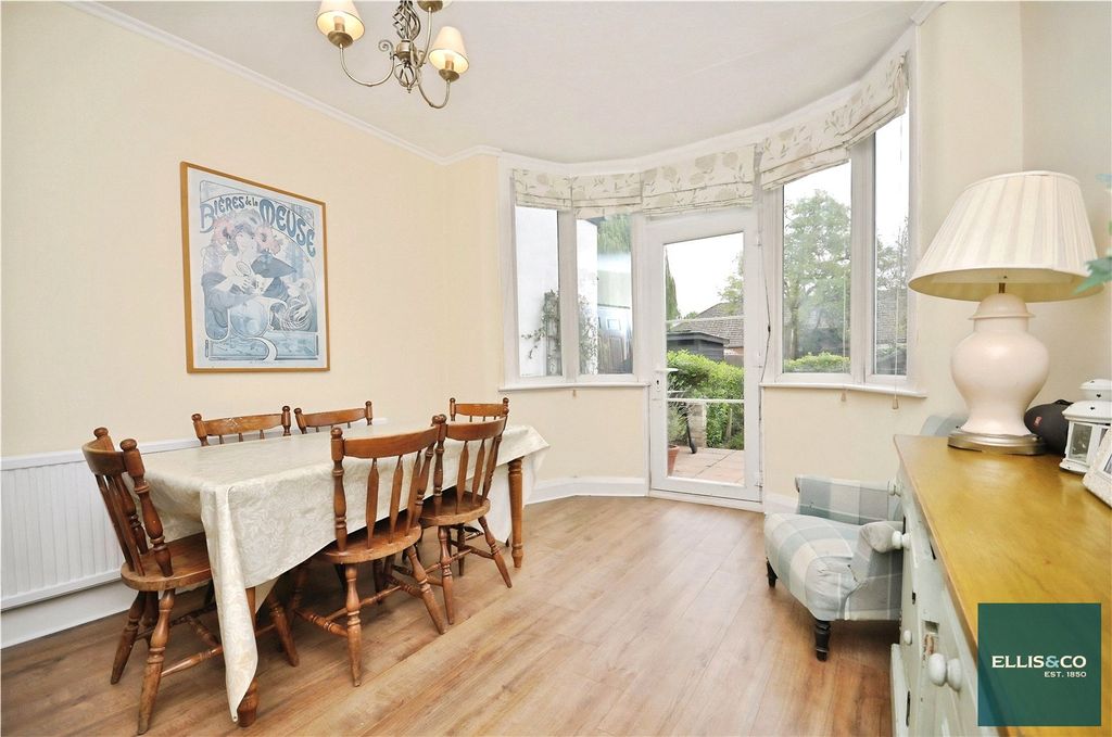 Property photo 2 of 15 Picture No. 42