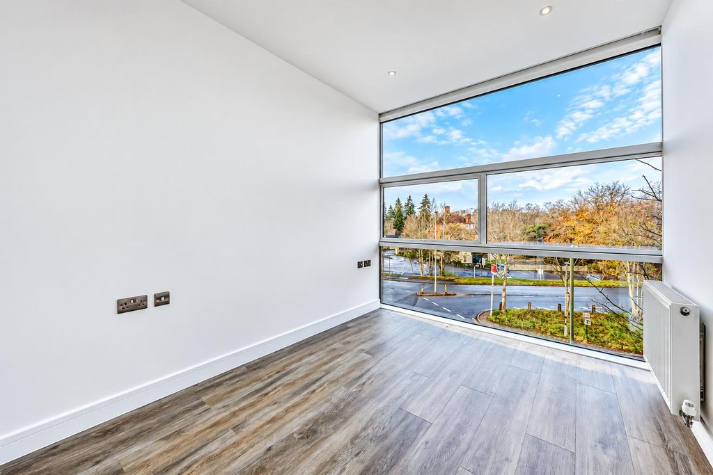 Property photo 3 of 10 7B5A6c56-538A-428c-823E-d4941ce43B42.Png
