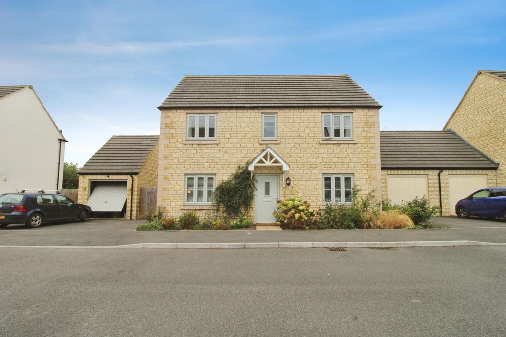 Property photo 1 of 6