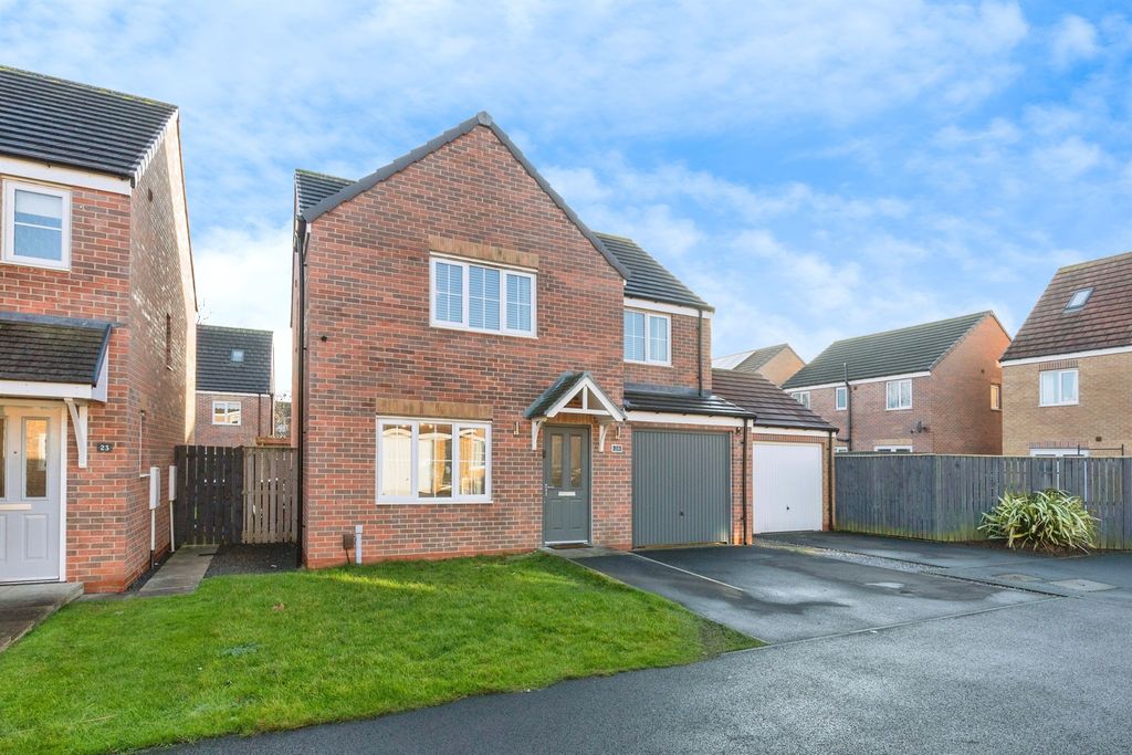 Property photo 1 of 18