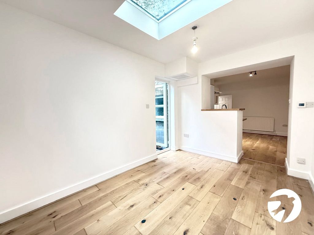 Property photo 2 of 19 Picture 2