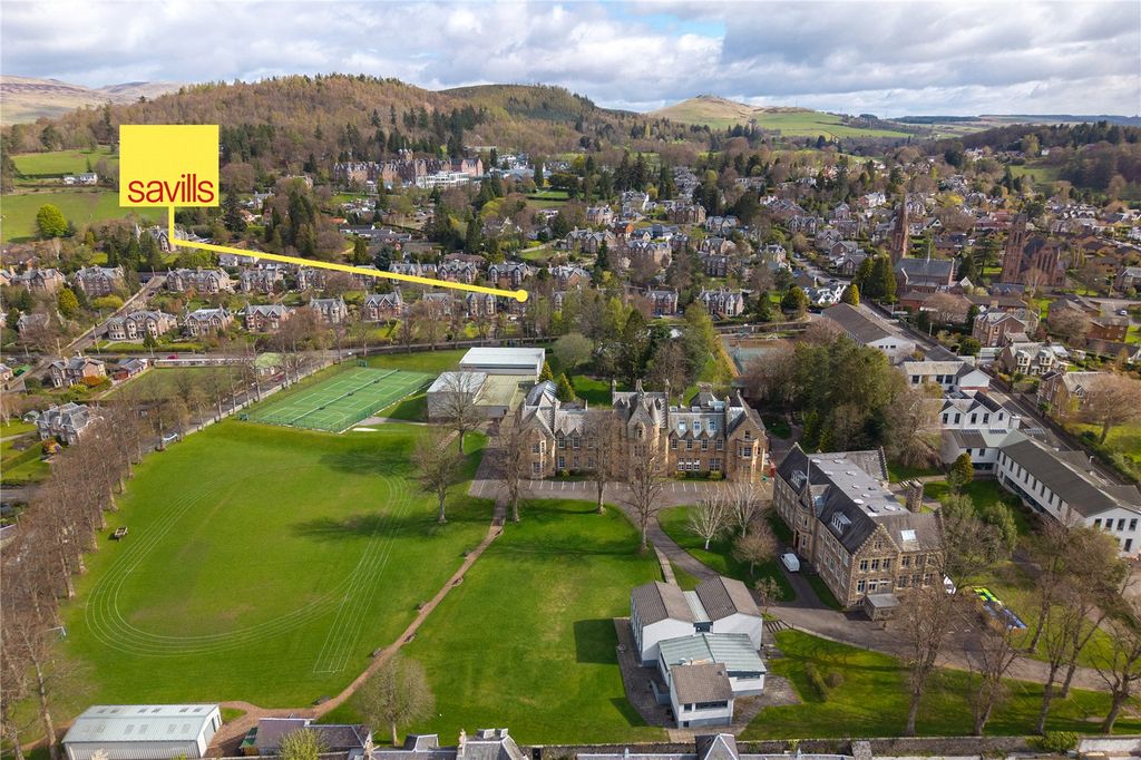 Property photo 2 of 26 Picture No. 35