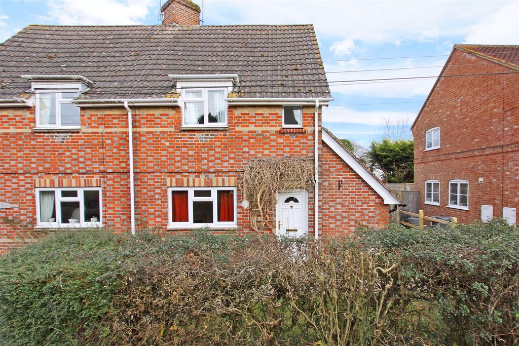 Property photo 1 of 18 Rose Cottage (14).Jpg