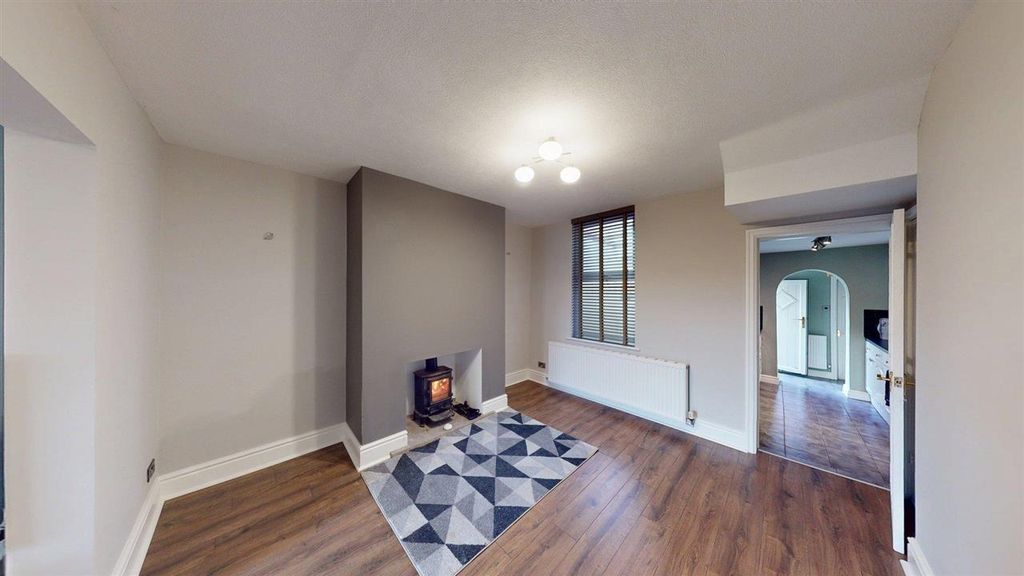 Property photo 3 of 12 Dining Room