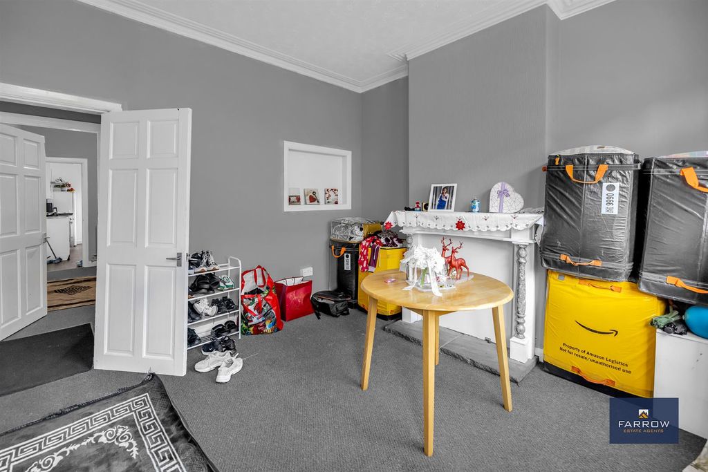 Property photo 2 of 19 Living Room