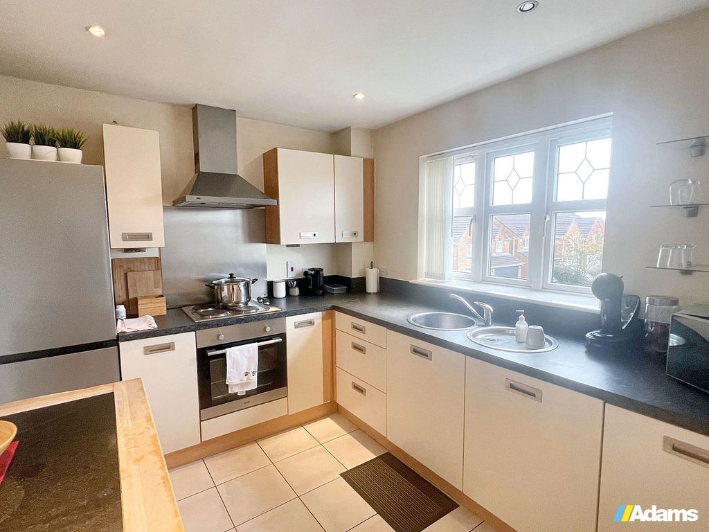 Property photo 2 of 9