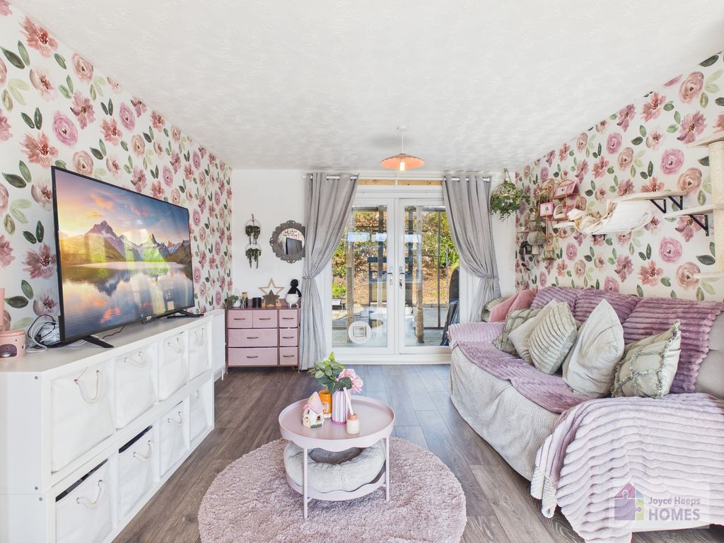 Property photo 3 of 15