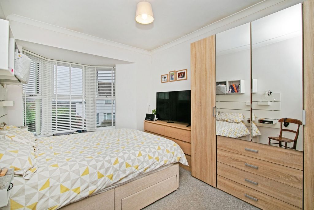 Property photo 2 of 14 Photo