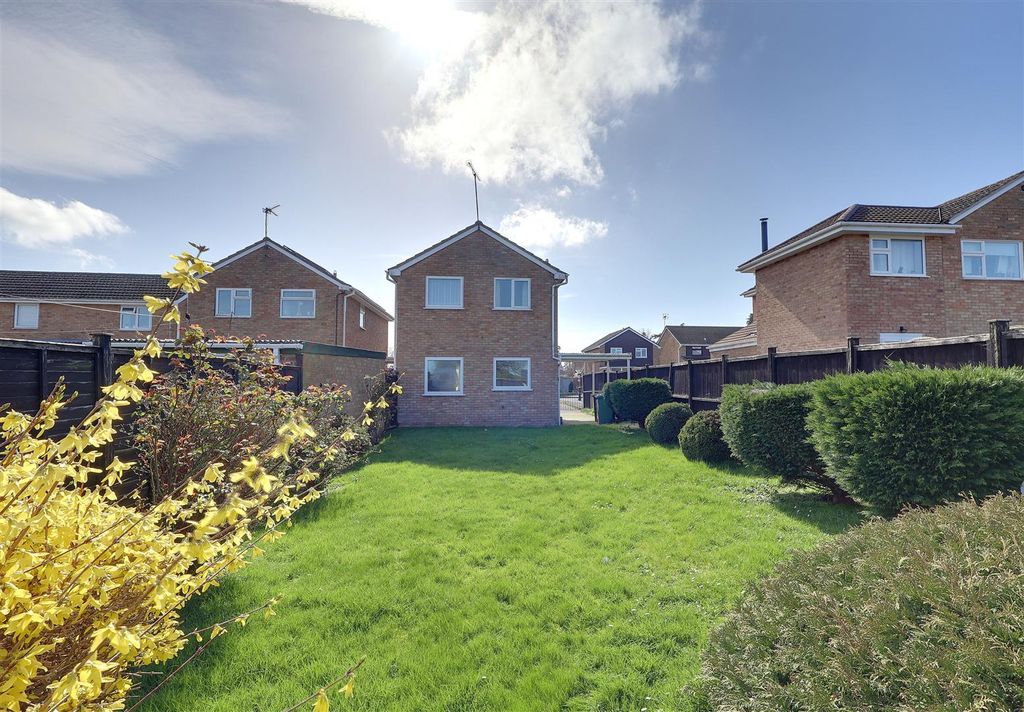 Property photo 2 of 9 Img_1043-Img_1045.Jpg