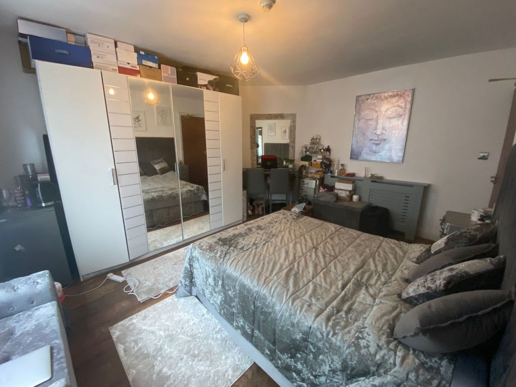Property photo 2 of 6 2707862