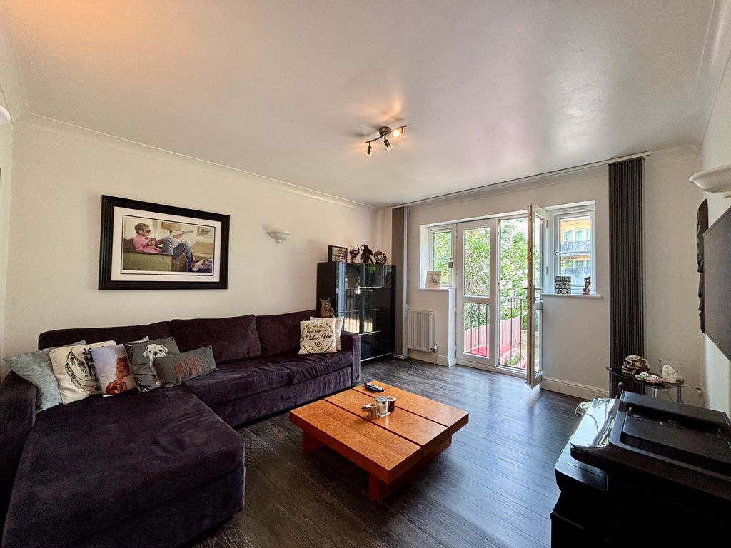 Property photo 2 of 7