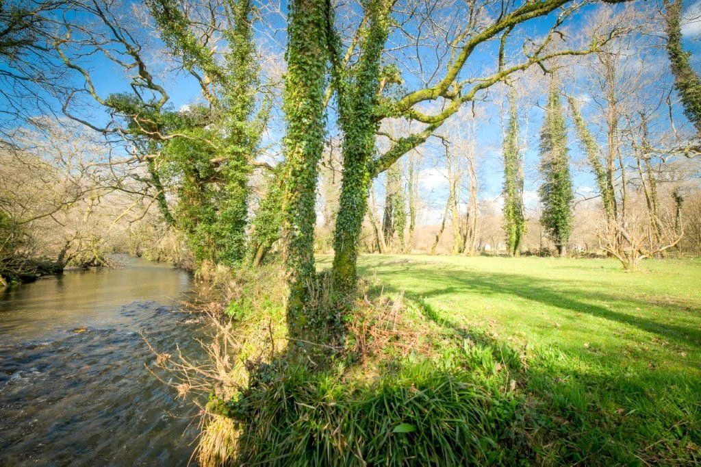 Property photo 2 of 40 Fishing Rights