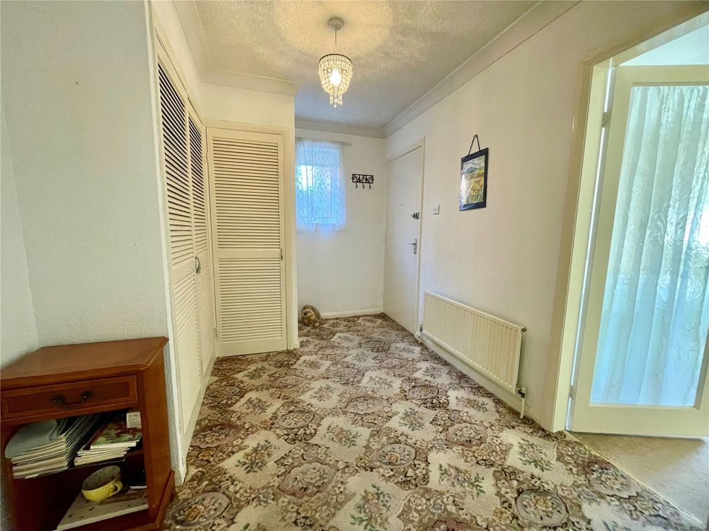 Property photo 2 of 12 Hallway