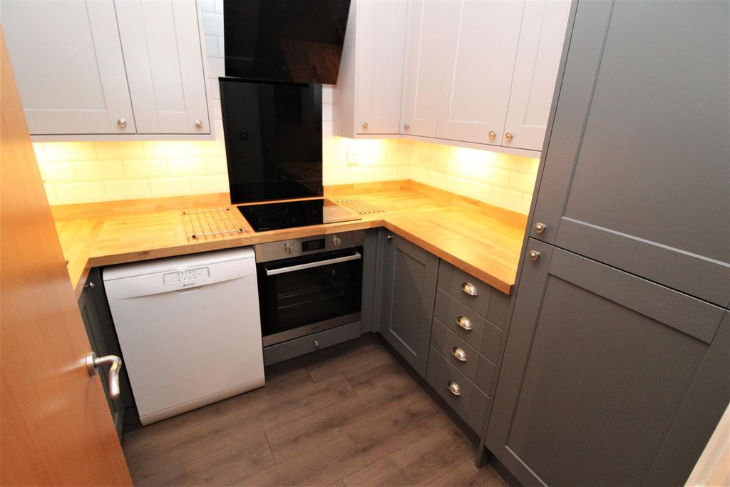 Property photo 3 of 11 Img_1291.Jpg