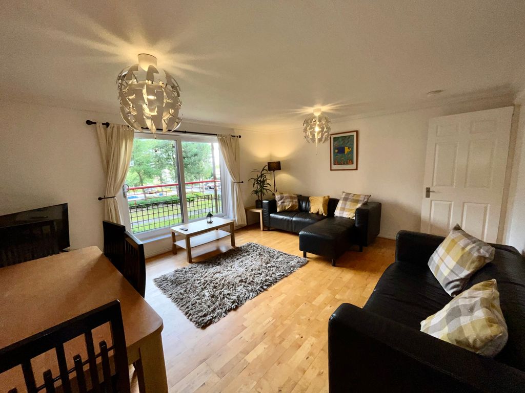 Property photo 2 of 11 2