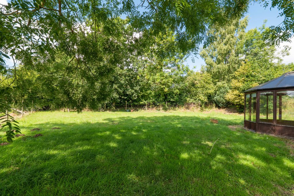 Property photo 2 of 26 4366164