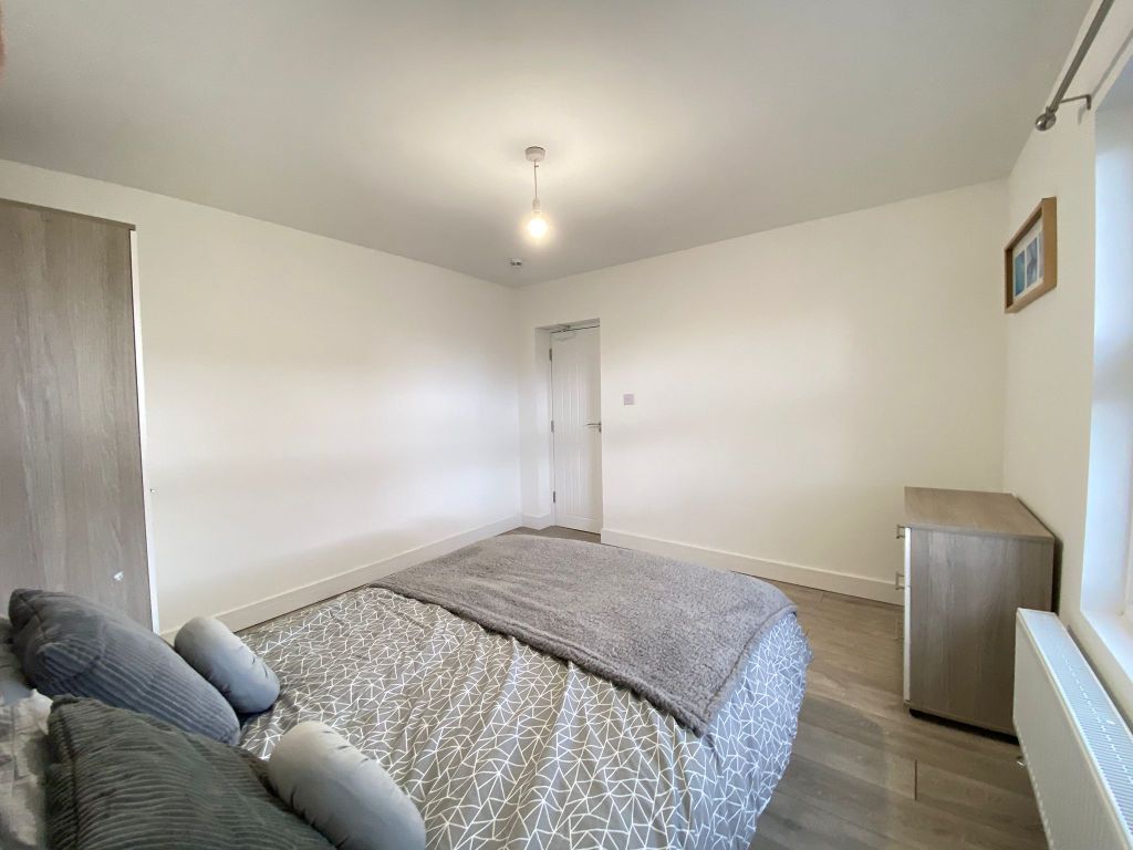 Property photo 3 of 7 Photo