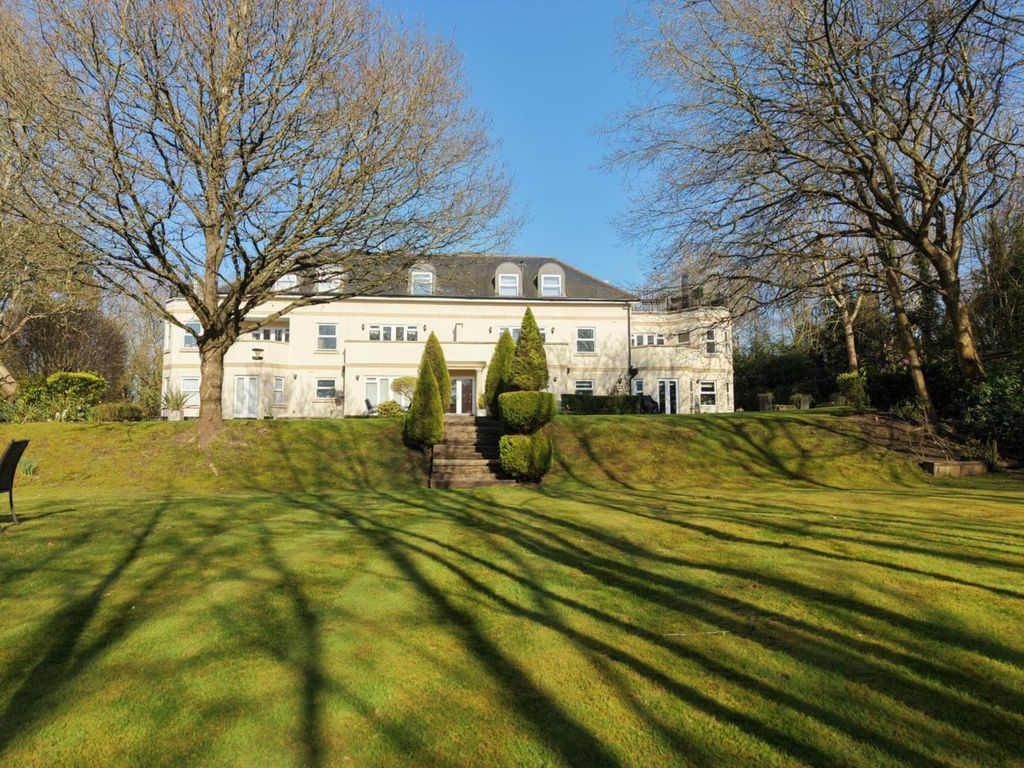 Property photo 2 of 19