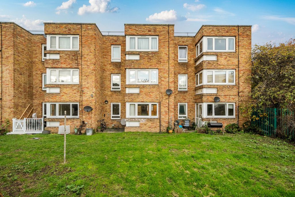 Property photo 2 of 16 External