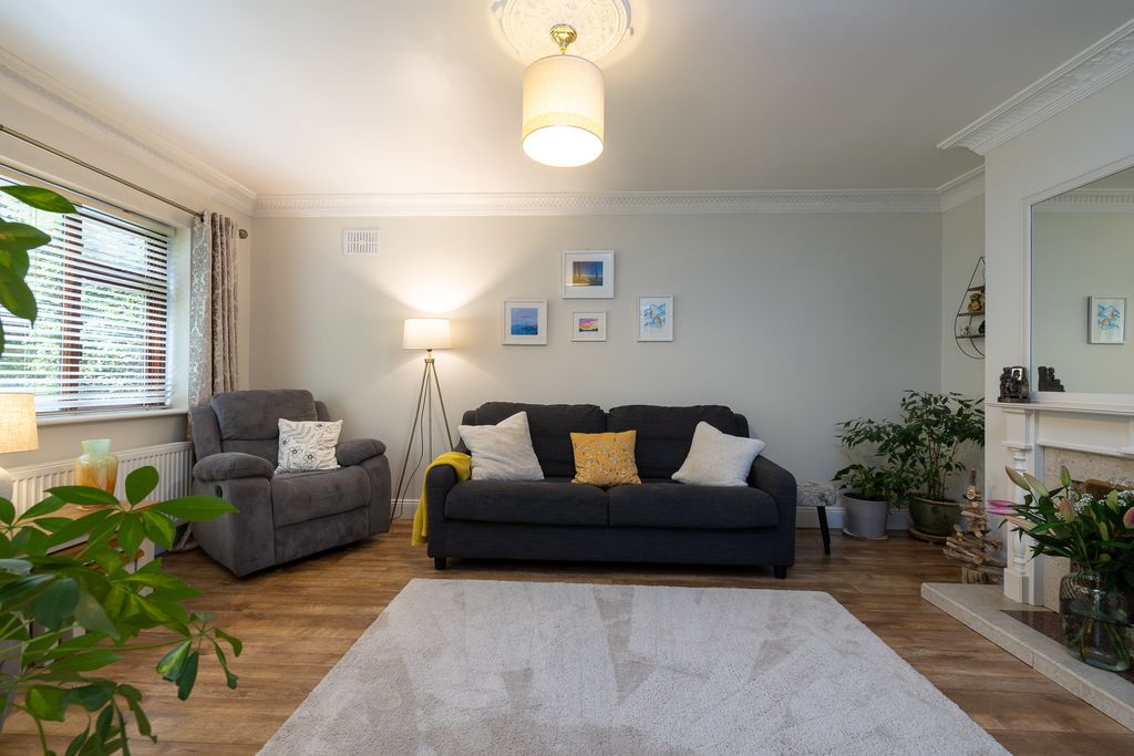 Property photo 3 of 32