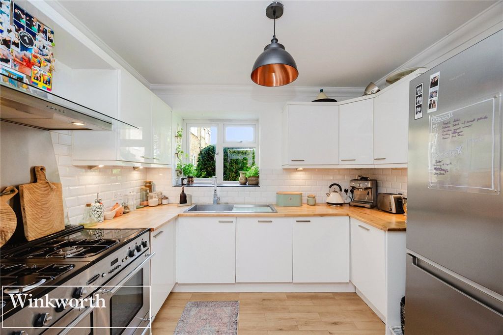 Property photo 3 of 13 Picture No. 11