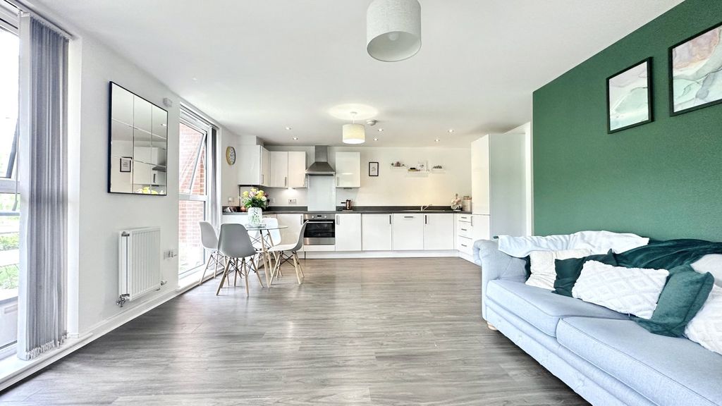 Property photo 1 of 18 Open Plan Living