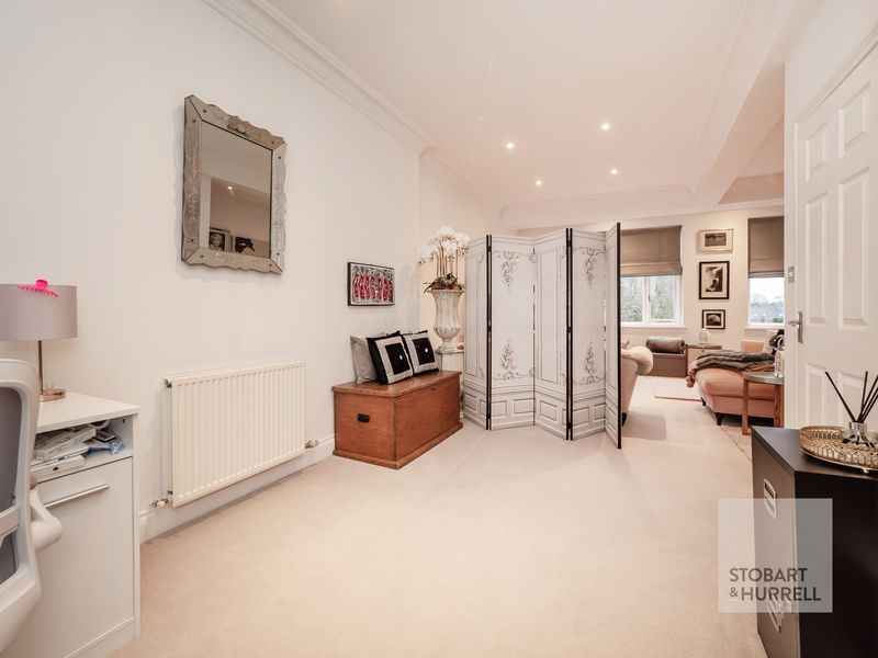 Property photo 3 of 34 To The Lounge