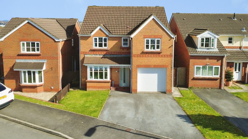 Property photo 1 of 34 5010032