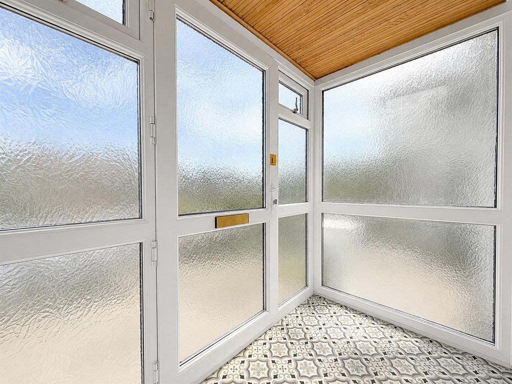 Property photo 2 of 16 E46A2F2D-2682-497E-963E-B92Cadf70Cda.Png