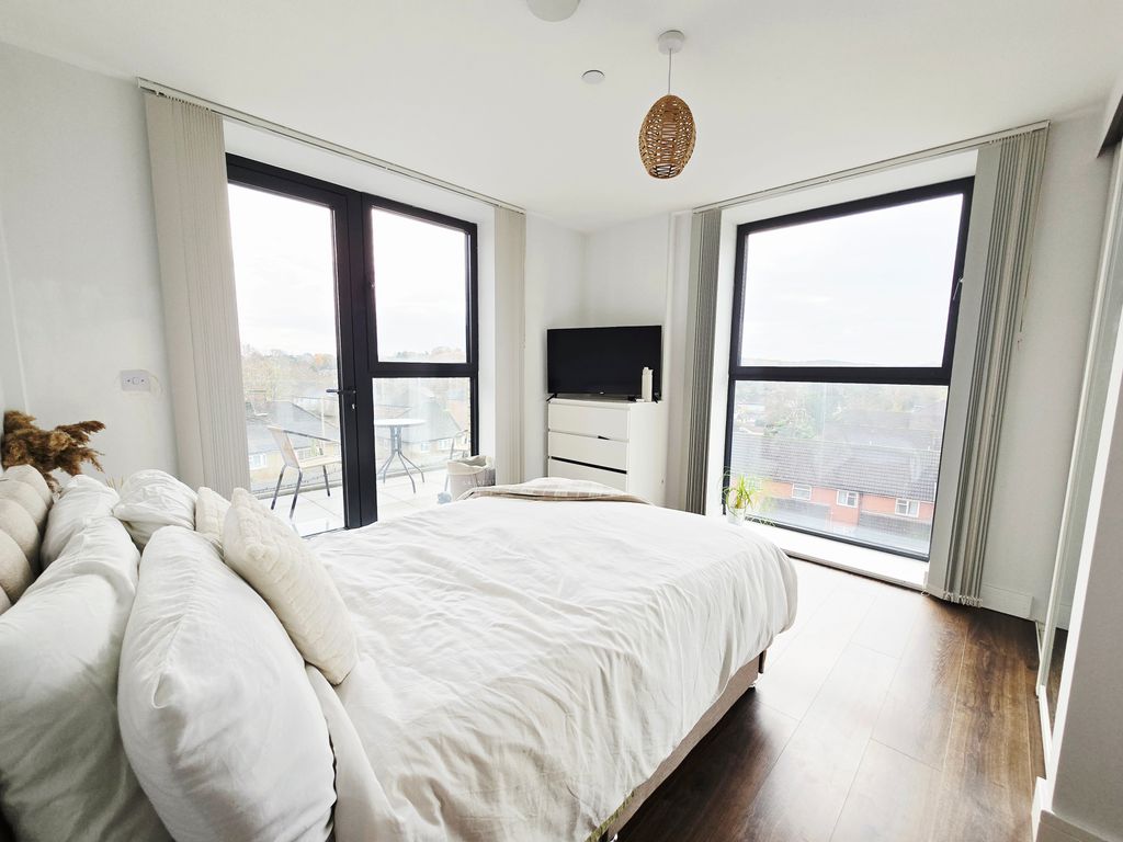 Property photo 3 of 6