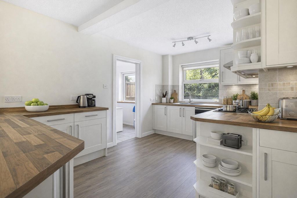 Property photo 2 of 22 Kitchen.Png