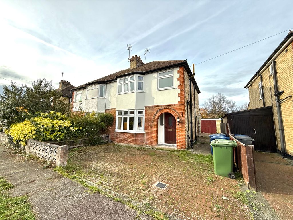 Property photo 1 of 9 Front