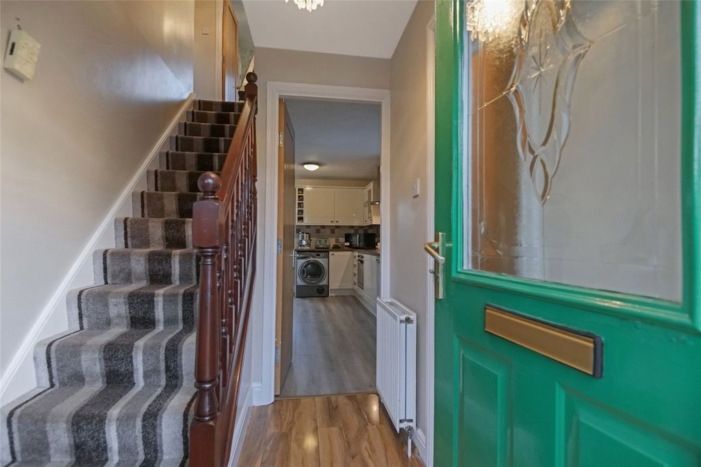 Property photo 2 of 22 Entrance