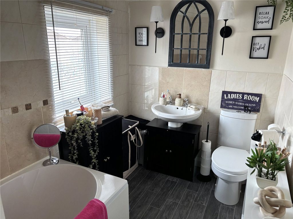 Property photo 3 of 7 Picture No. 03