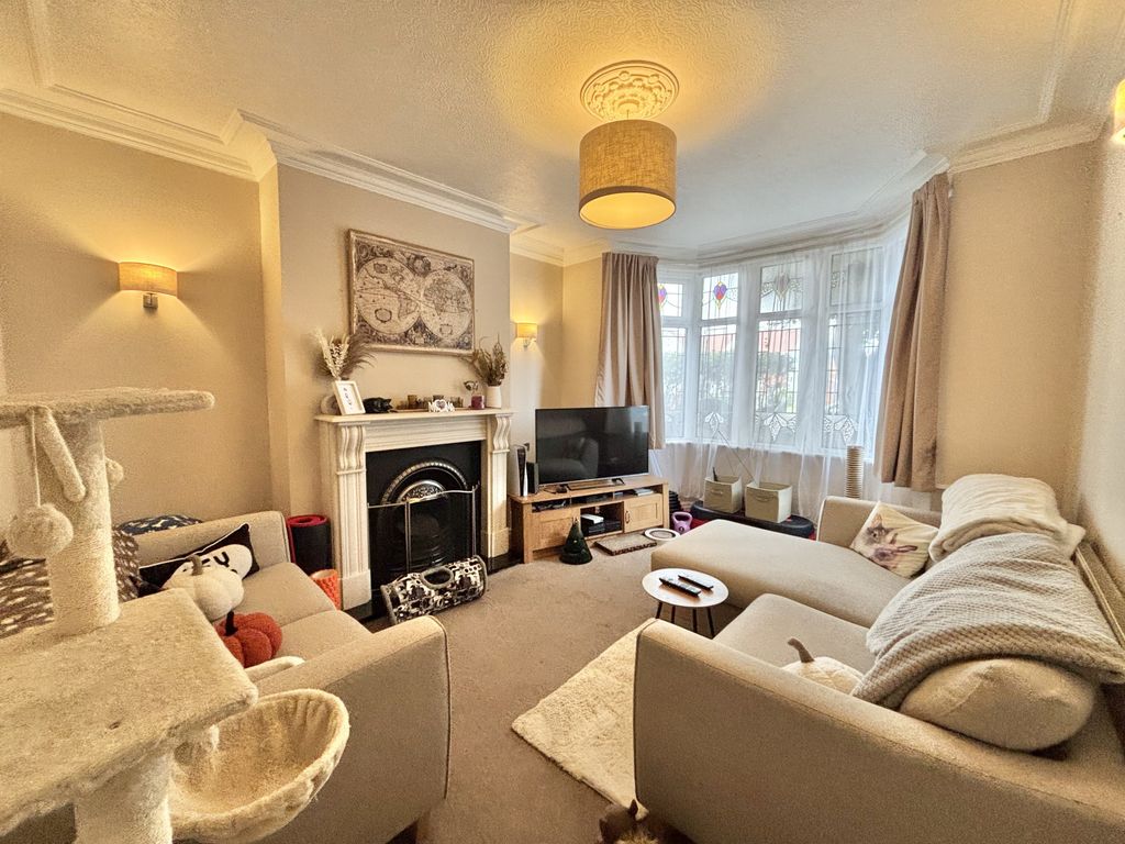 Property photo 2 of 22