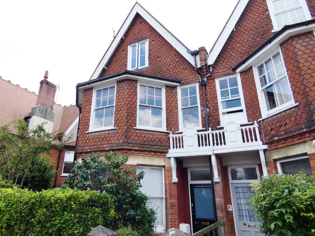 Property photo 1 of 10 01323 438506