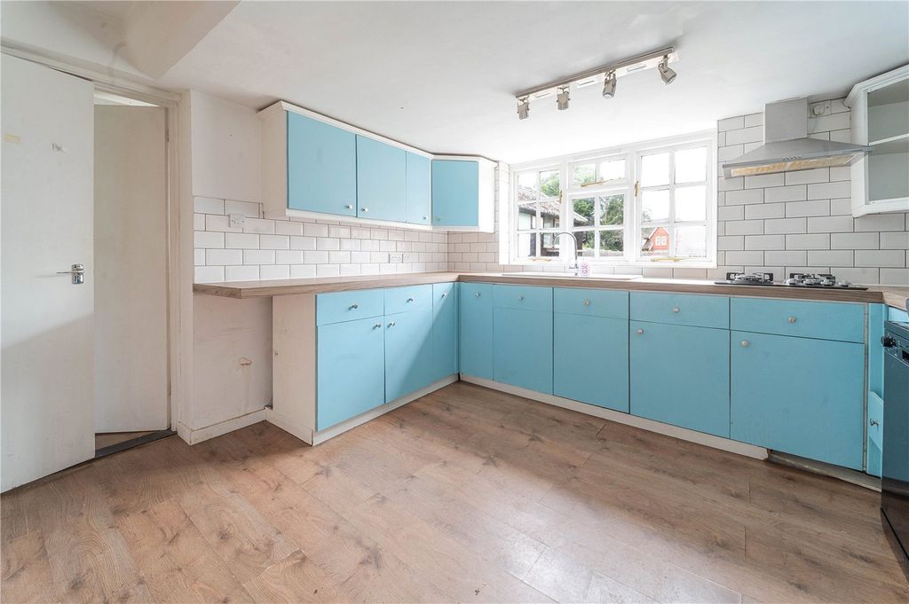 Property photo 3 of 13 Kitchen