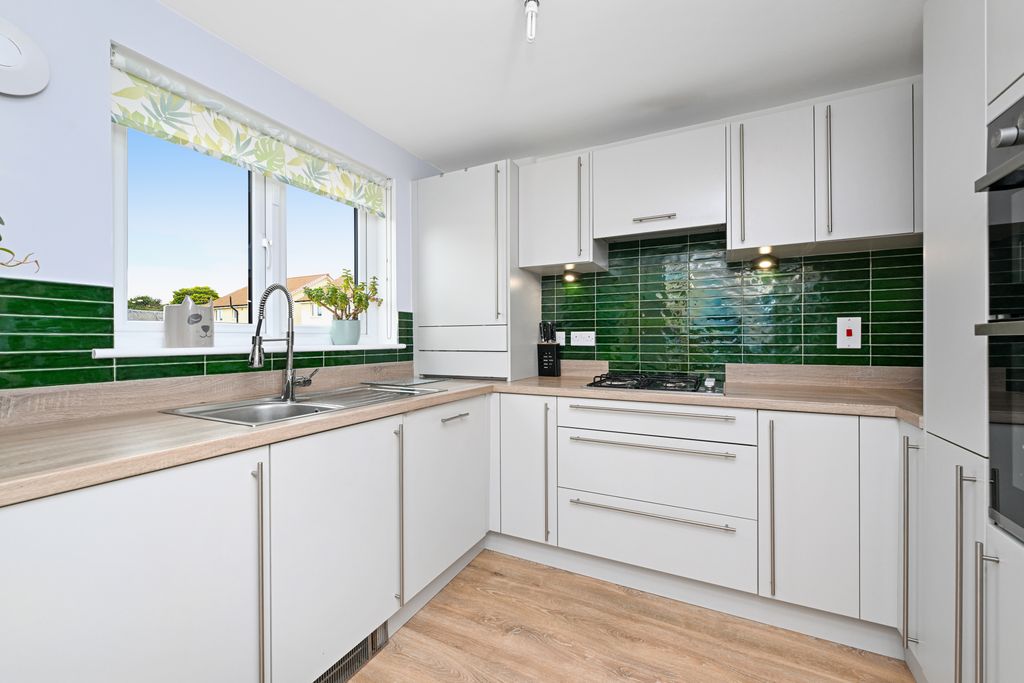 Property photo 2 of 15 Property Image 2