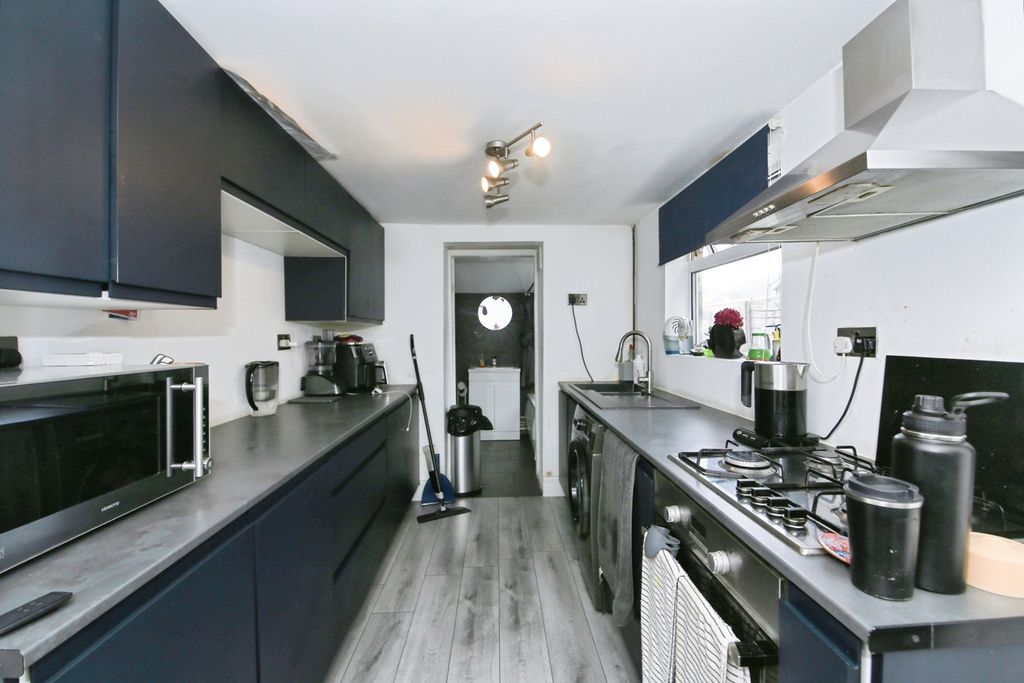 Property photo 2 of 14 Pbox-Img.Jpg