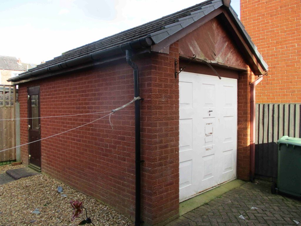 Property photo 2 of 12 Photo