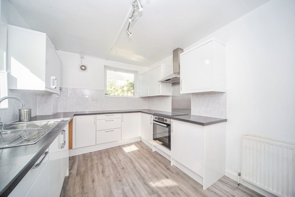 Property photo 3 of 15 Pbox-Img.Jpg
