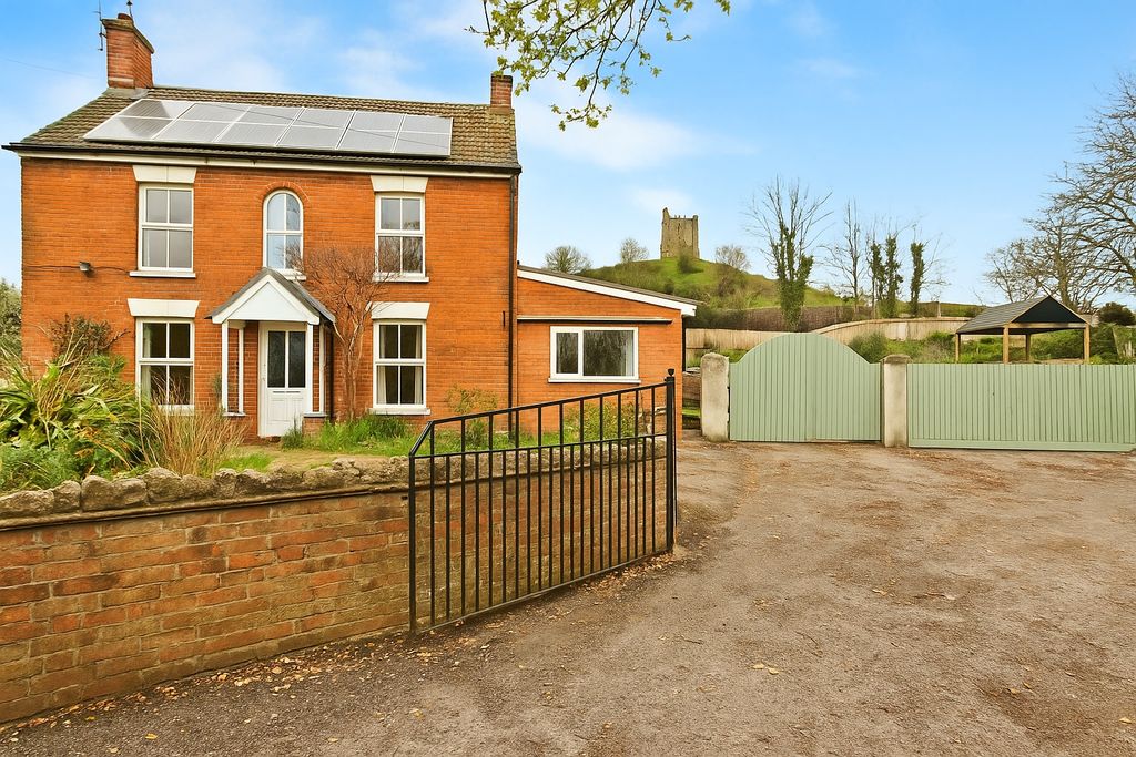 Property photo 1 of 25