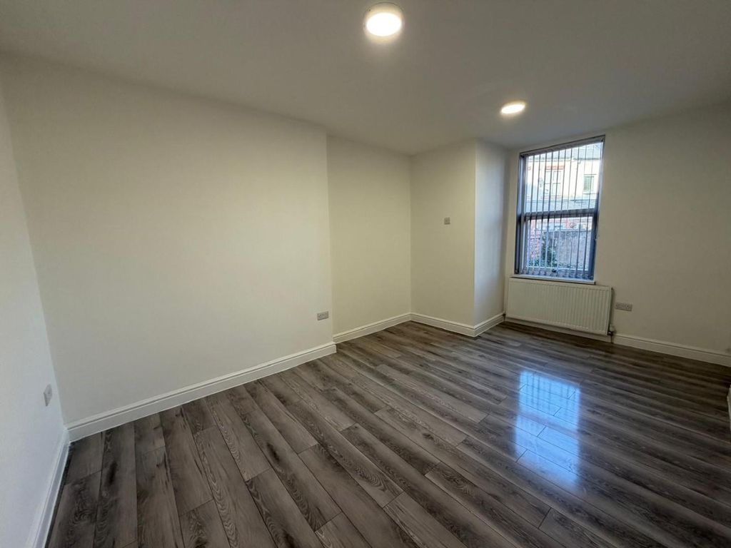 Property photo 3 of 5 3.Jpg