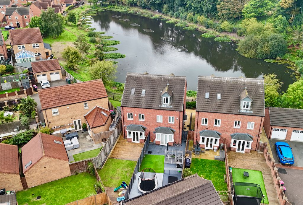 Property photo 2 of 27 Dji_Fly_20260914_135312_0061_1789390735951_Photo