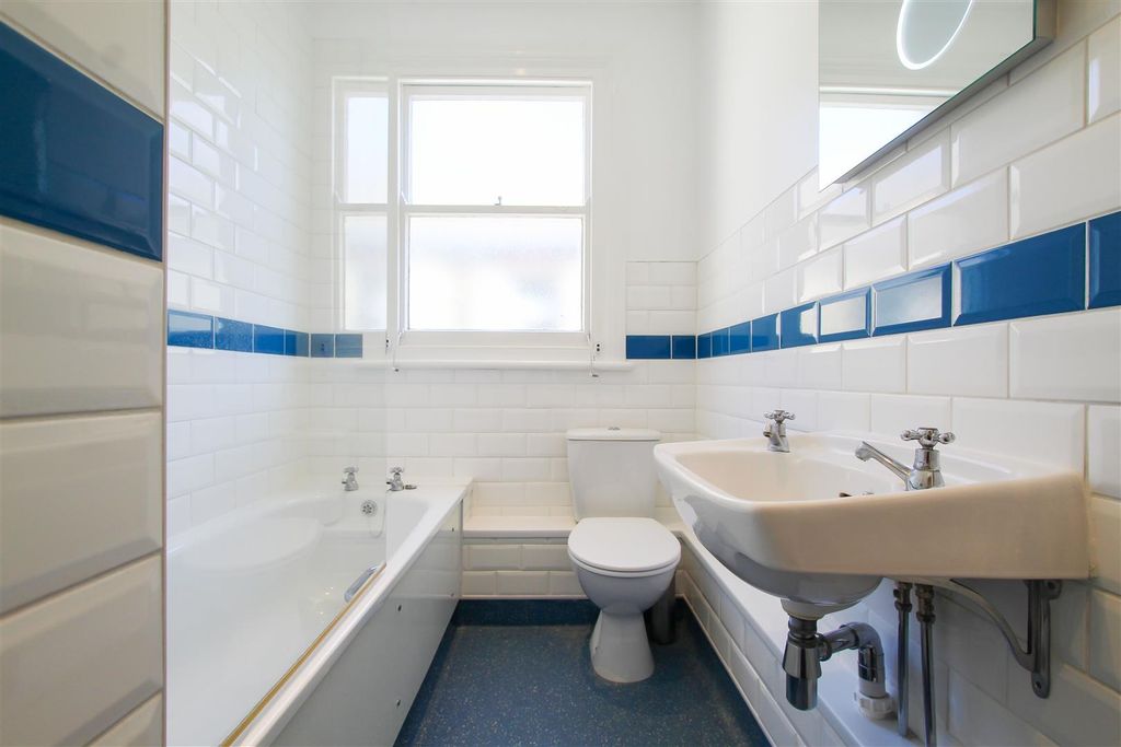 Additional image 15 of 6 bed town house to rentTenison Road, Cambridge CB1