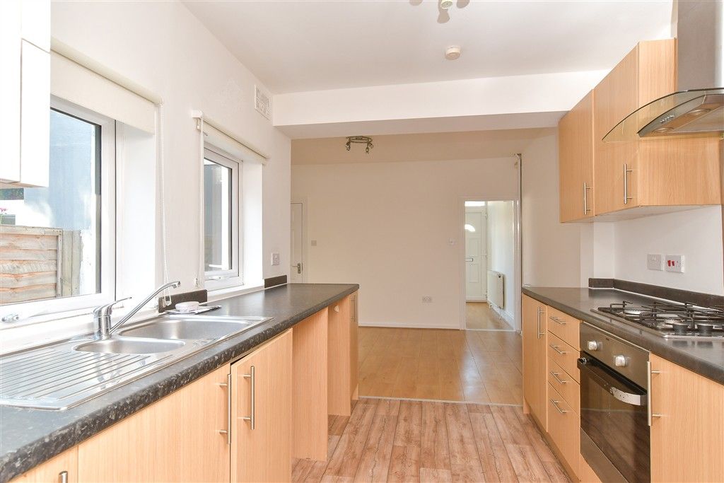 Property photo 3 of 15 Kitchen