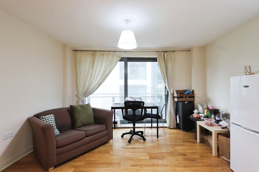 Property photo 3 of 12 Internal