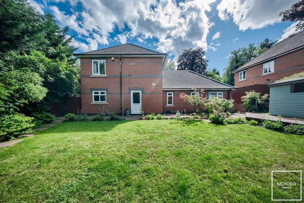 Property photo 2 of 22